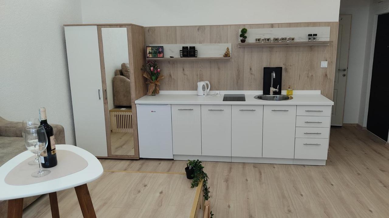 Studio Apartment - A Bit Of Joy SJJ Eksteriør bilde