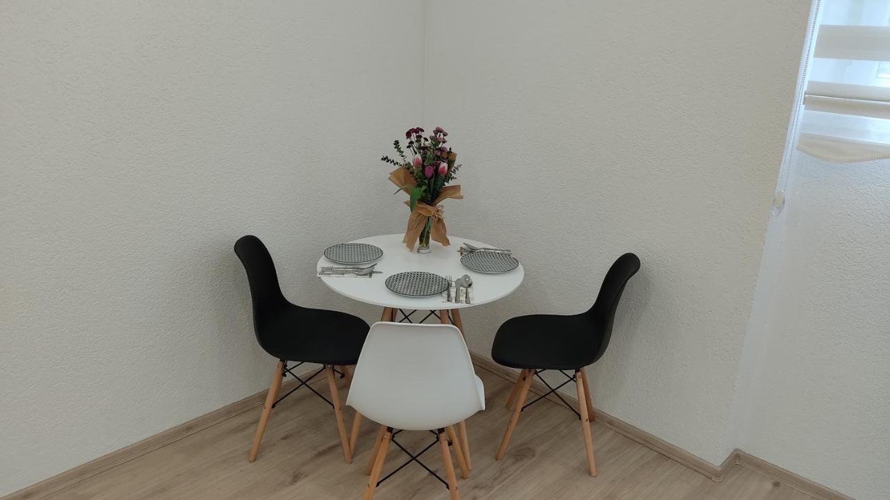Studio Apartment - A Bit Of Joy SJJ Eksteriør bilde